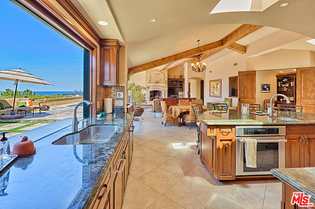 2624 Costebelle Drive - Photo 10