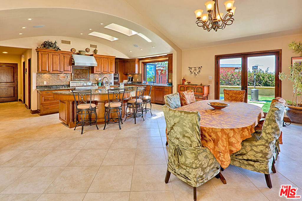 2624 Costebelle Drive - Photo 8