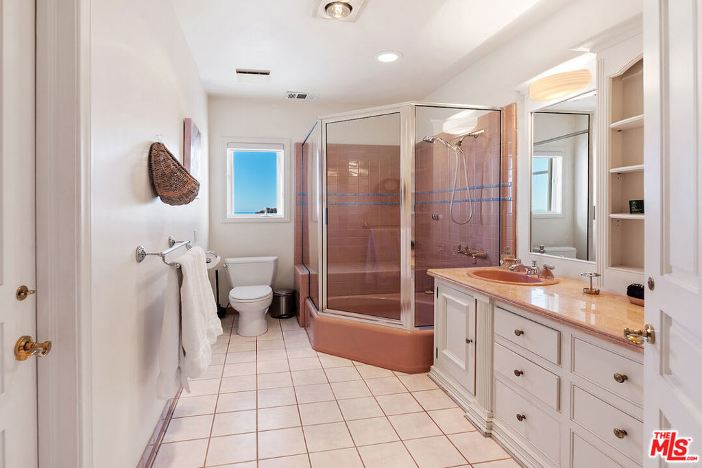 7350 Brodiaea Way - Photo 48