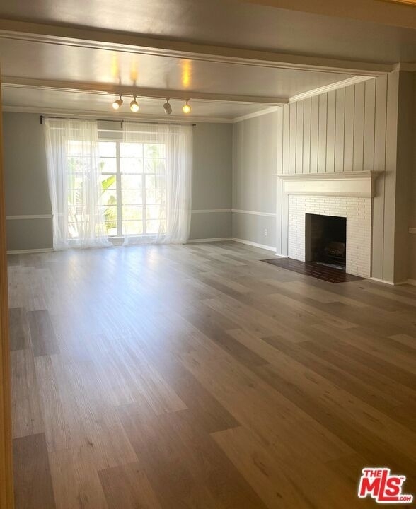10682 Kinnard Avenue - Photo 3