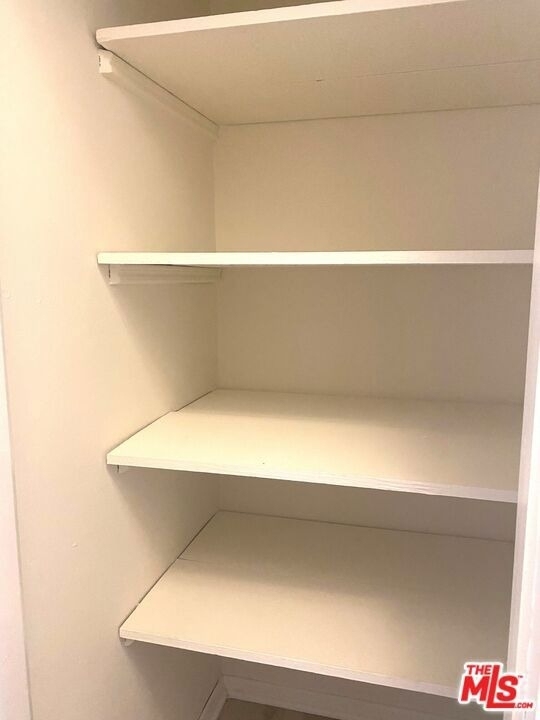 10682 Kinnard Avenue - Photo 13