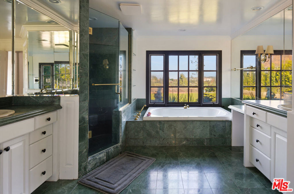 3962 Tarrybrae Terrace - Photo 34