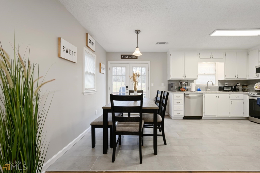 25 Jennifer Lane - Photo 5