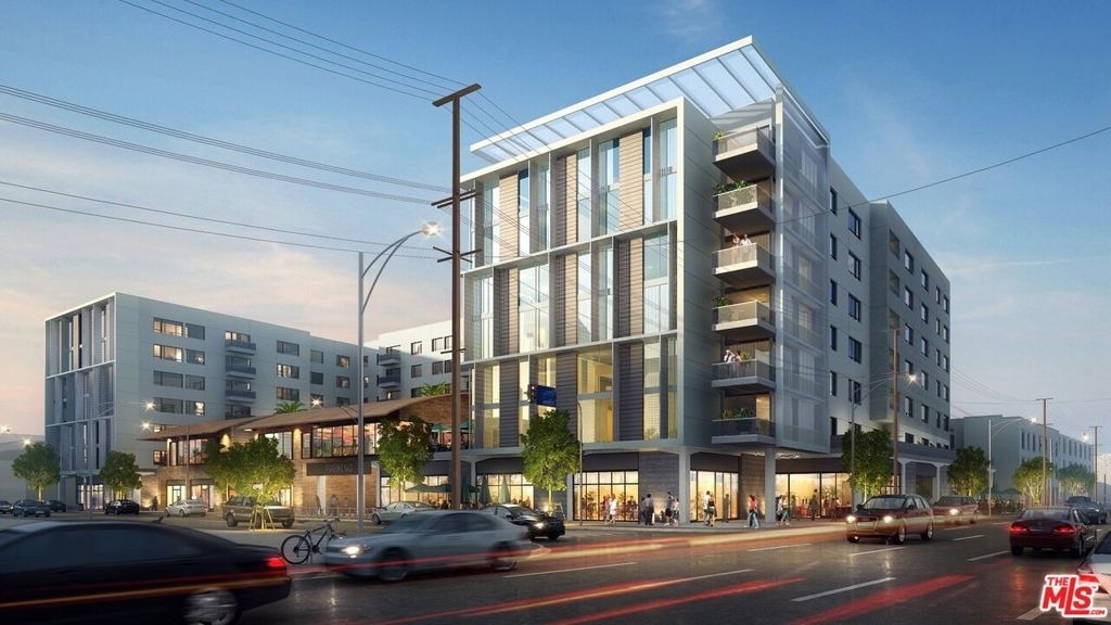 695 S Santa Fe Avenue - Photo 0