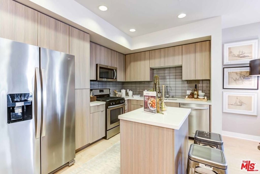 7290 Edinger Avenue - Photo 46
