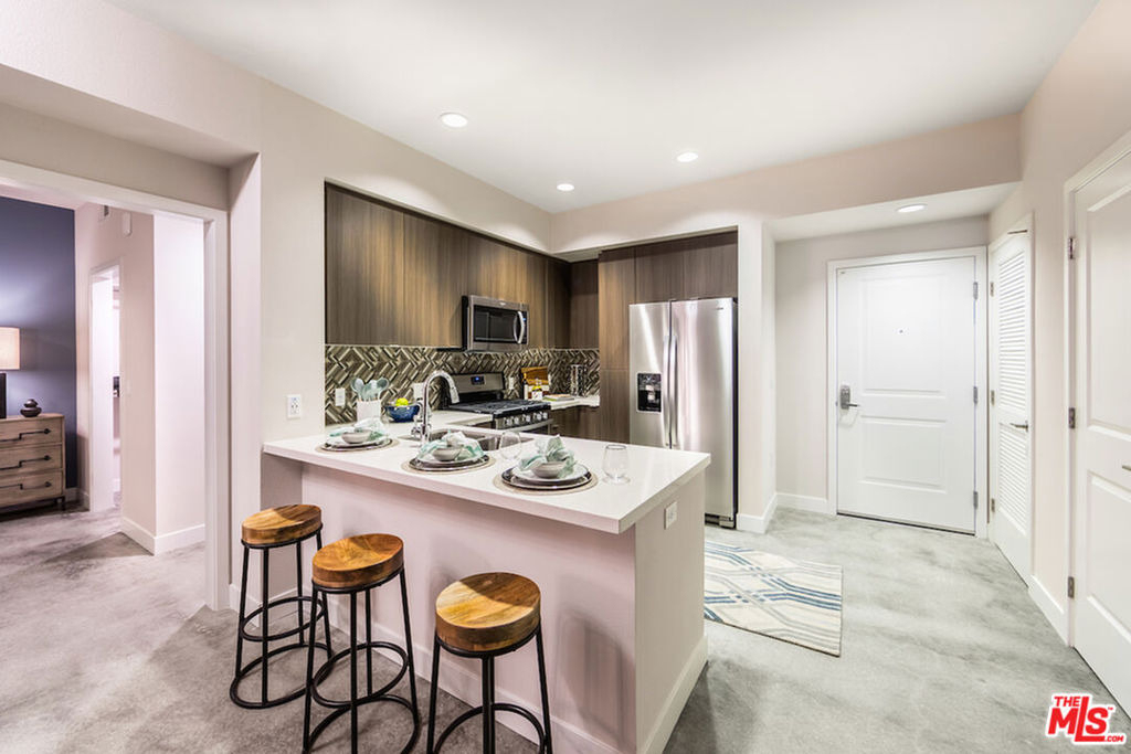 7290 Edinger Avenue - Photo 57