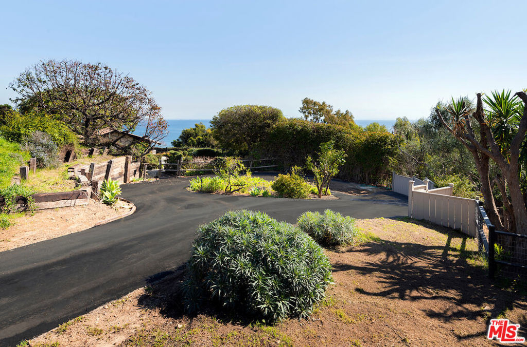22535 Carbon Mesa Rd. - Photo 3