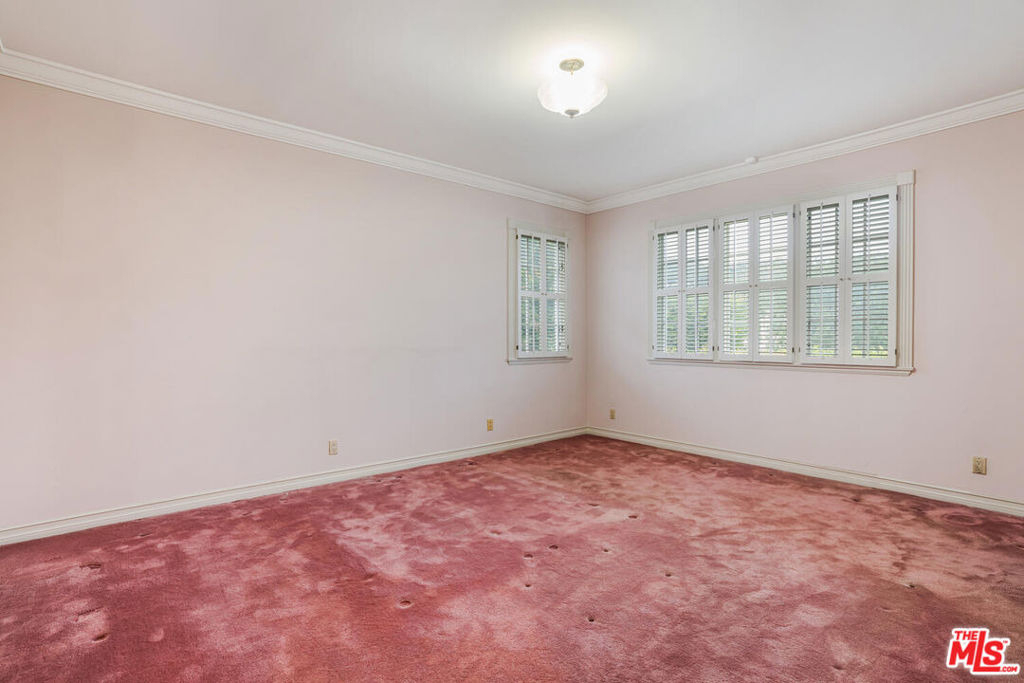 604 N Linden Drive - Photo 38