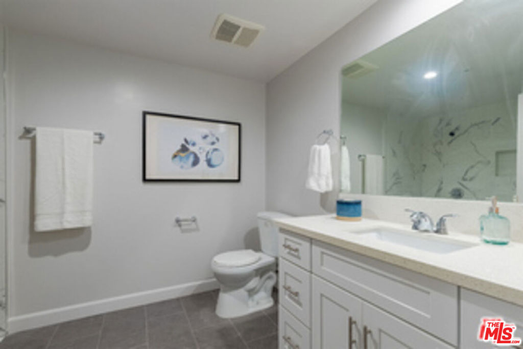 850 S Gramercy Place - Photo 11