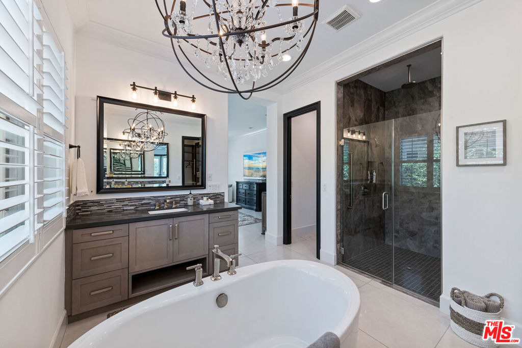 55140 Spring Creek Court - Photo 8