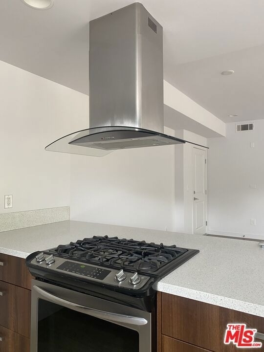 1968 N Lake Avenue - Photo 19