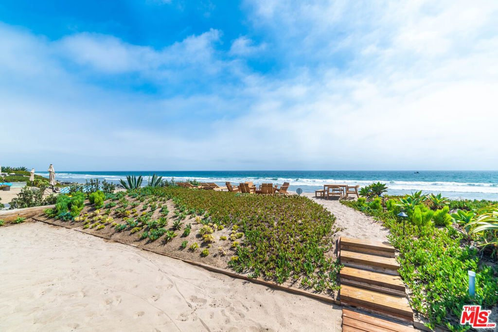 30962 Broad Beach Road - Photo 18