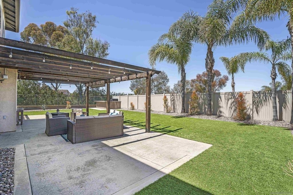 1306 Traver - Photo 11