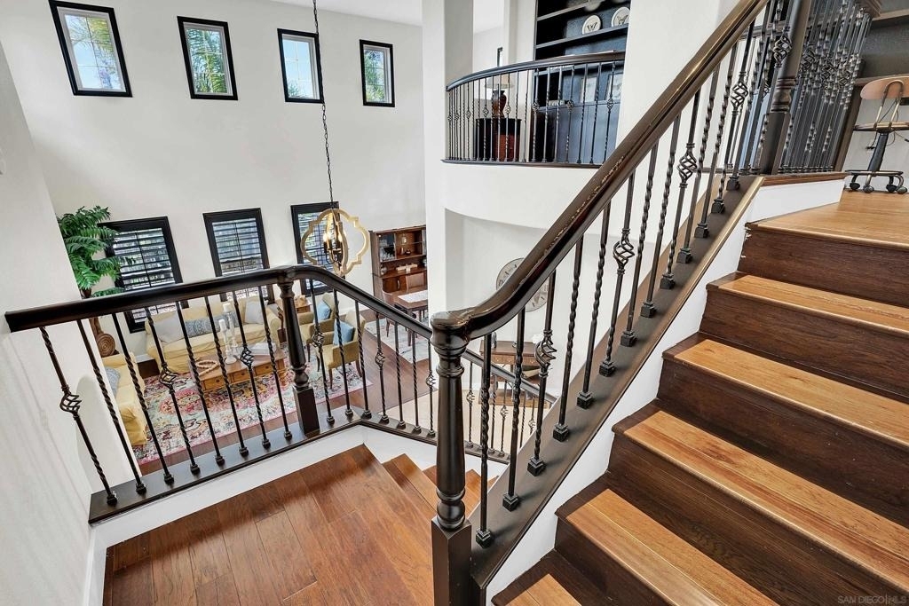 1306 Traver - Photo 12
