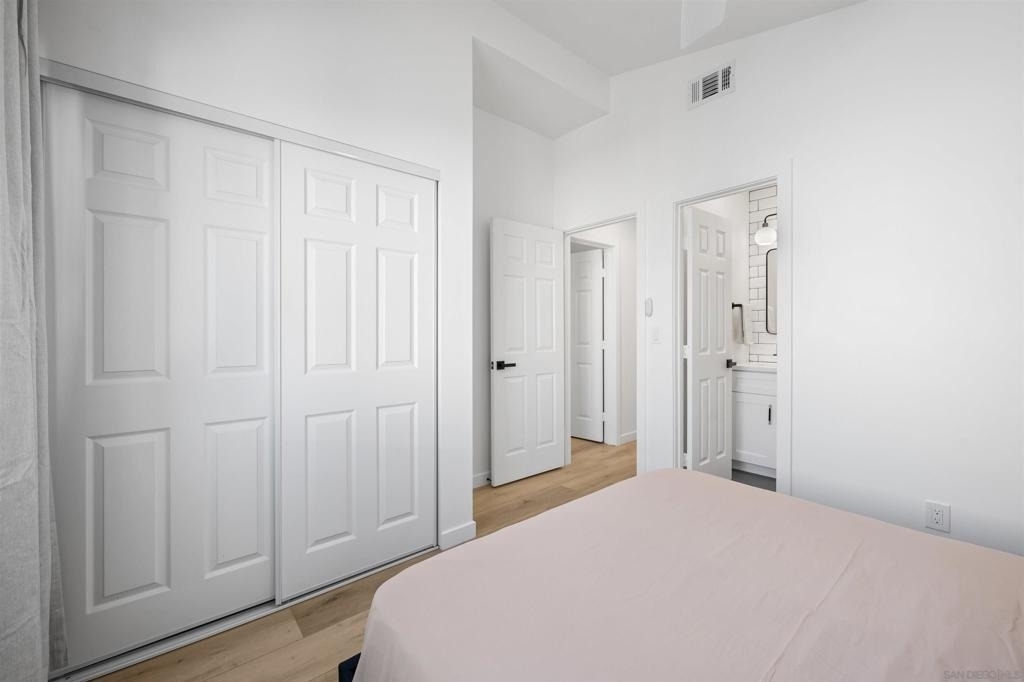 836 Island Ct - Photo 15