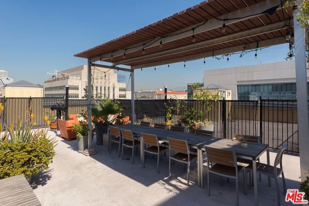 108 W 2nd Street - Photo 18