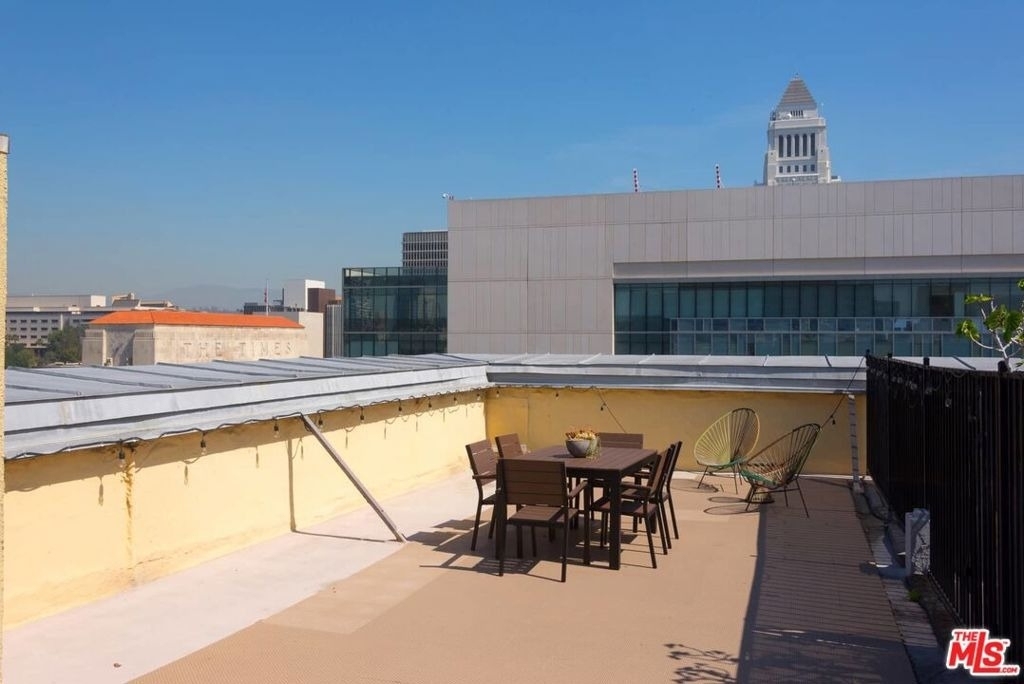 108 W 2nd Street - Photo 21
