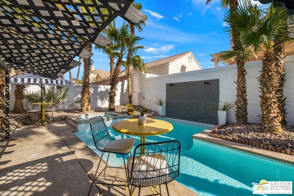 45420 Desert Fox Drive - Photo 7