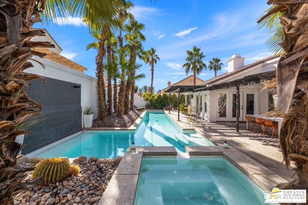 45420 Desert Fox Drive - Photo 1