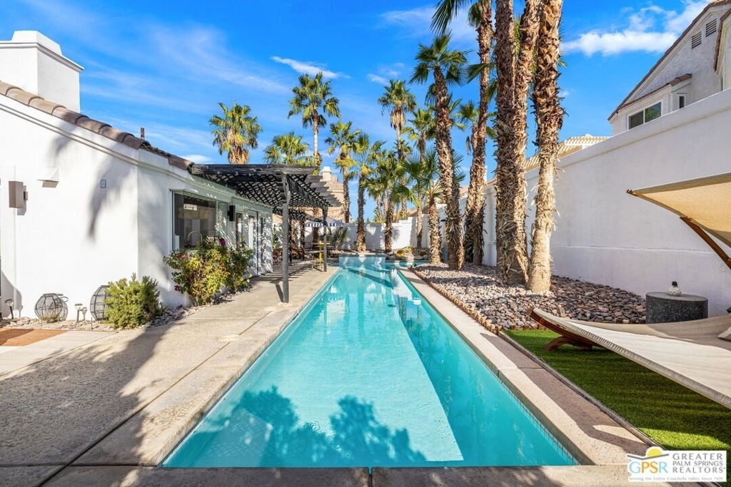 45420 Desert Fox Drive - Photo 4