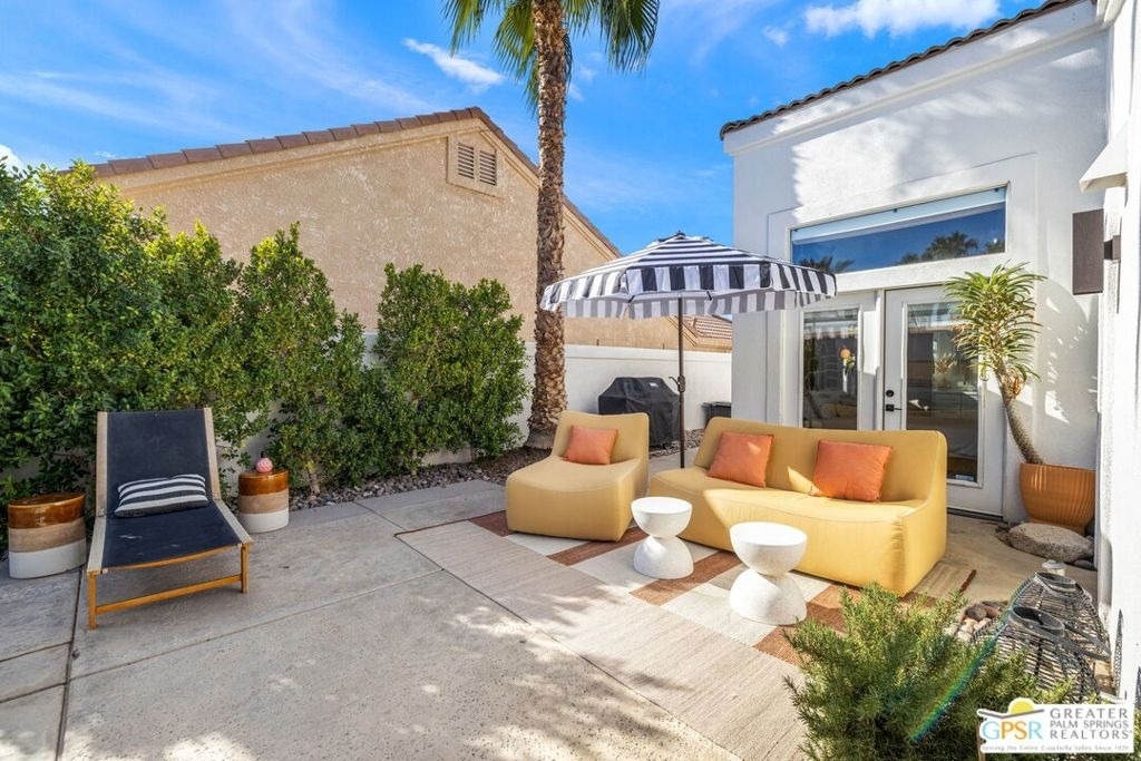 45420 Desert Fox Drive - Photo 2