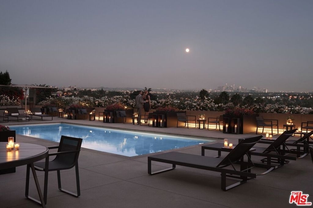 8500 W Sunset - Photo 3