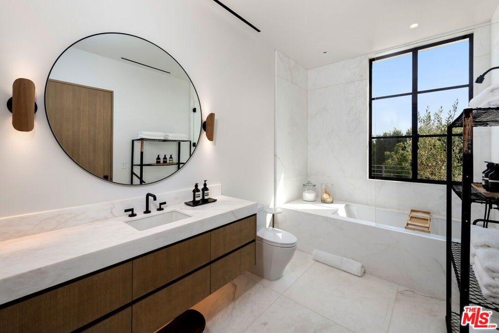 12846 Highwood Street - Photo 48