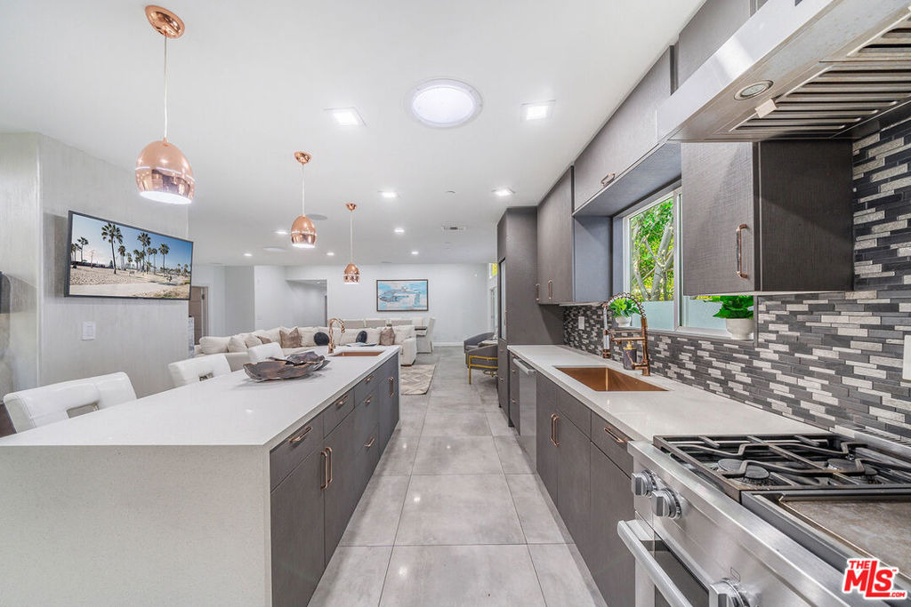 5010 Fulton Avenue - Photo 16
