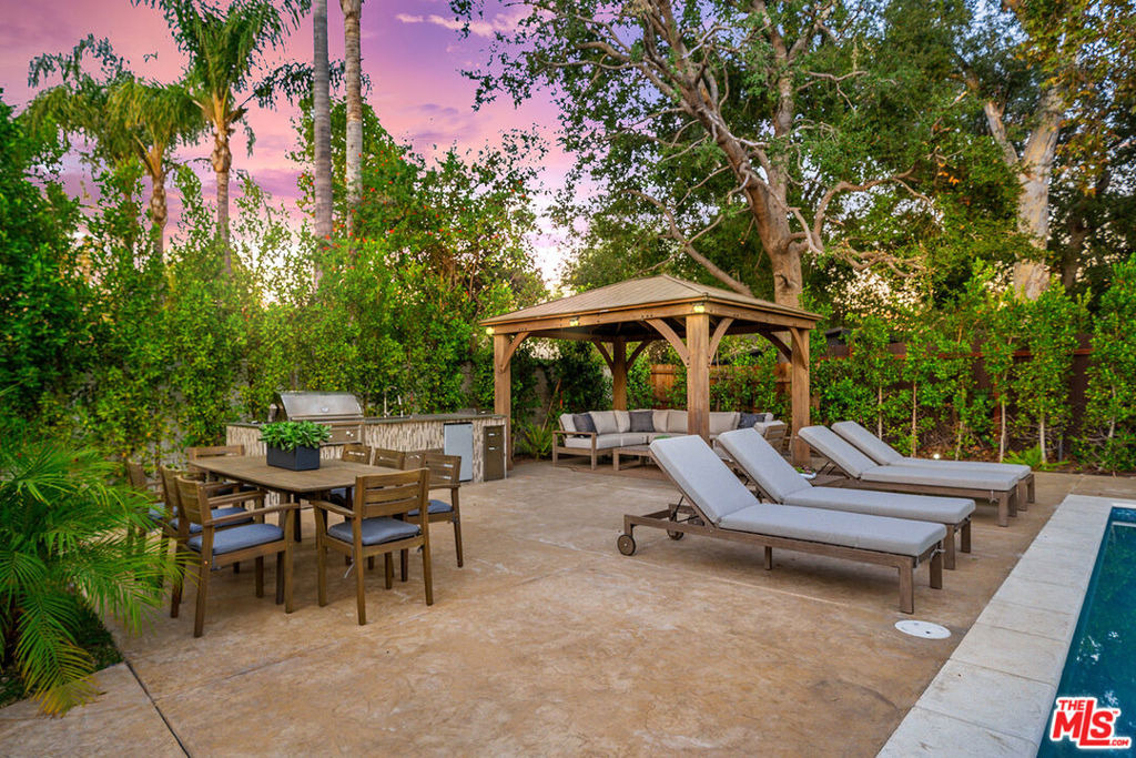 5010 Fulton Avenue - Photo 4