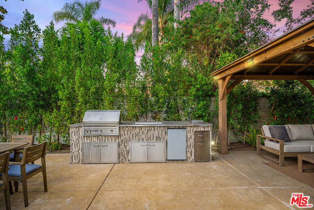 5010 Fulton Avenue - Photo 5
