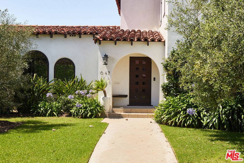 647 Toyopa Drive - Photo 1