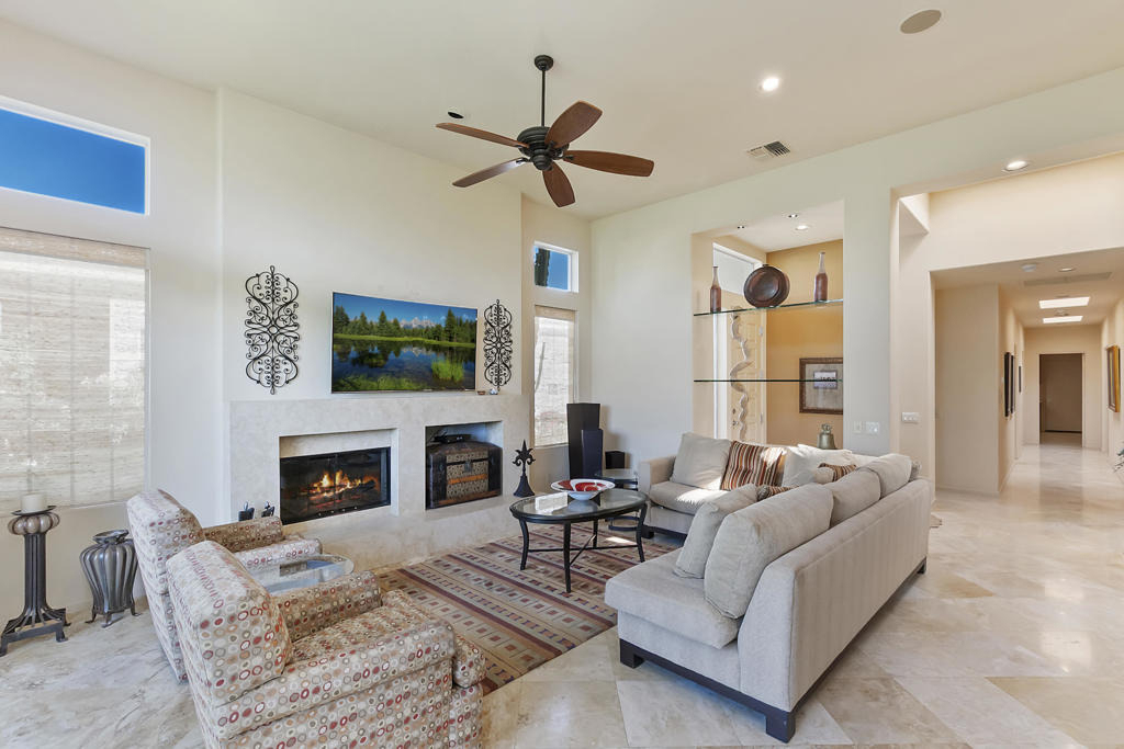 359 Desert Holly Drive - Photo 0