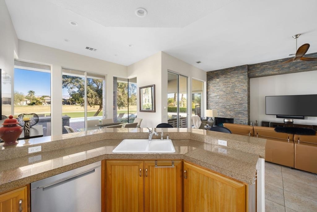 253 Loch Lomond Road - Photo 9