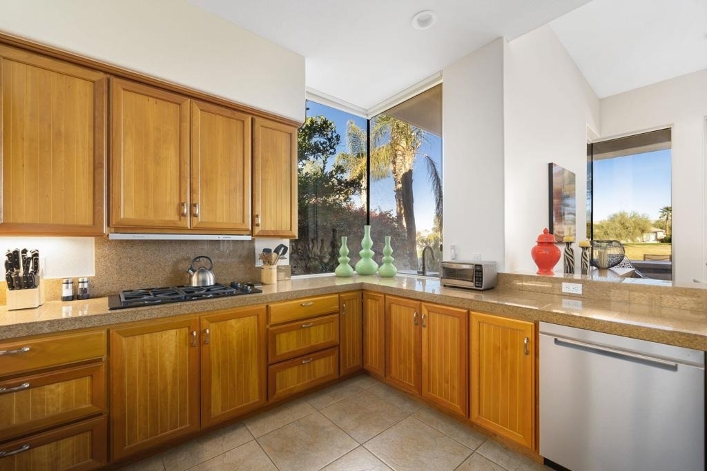 253 Loch Lomond Road - Photo 10