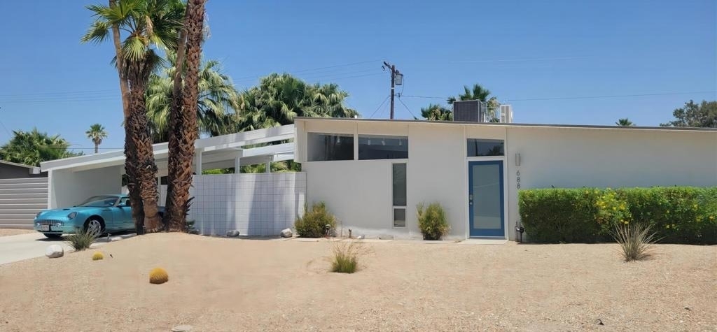 688 E Spencer Drive - Photo 6