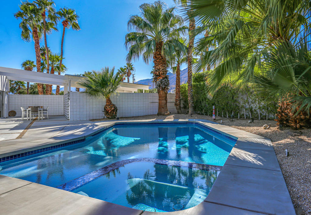 688 E Spencer Drive - Photo 40