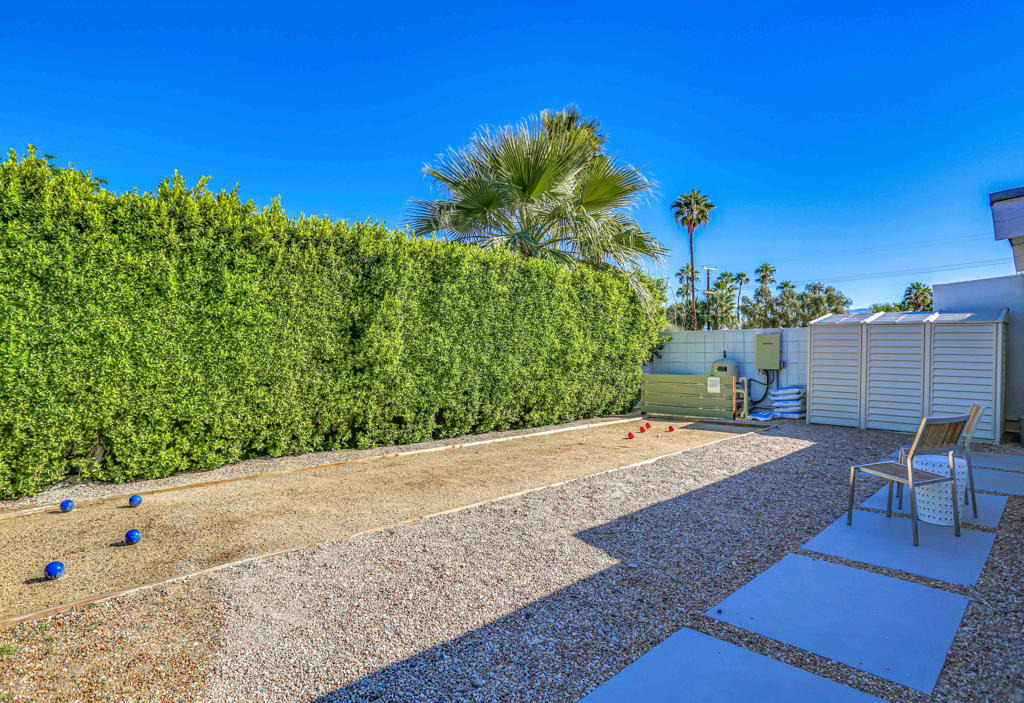 688 E Spencer Drive - Photo 33
