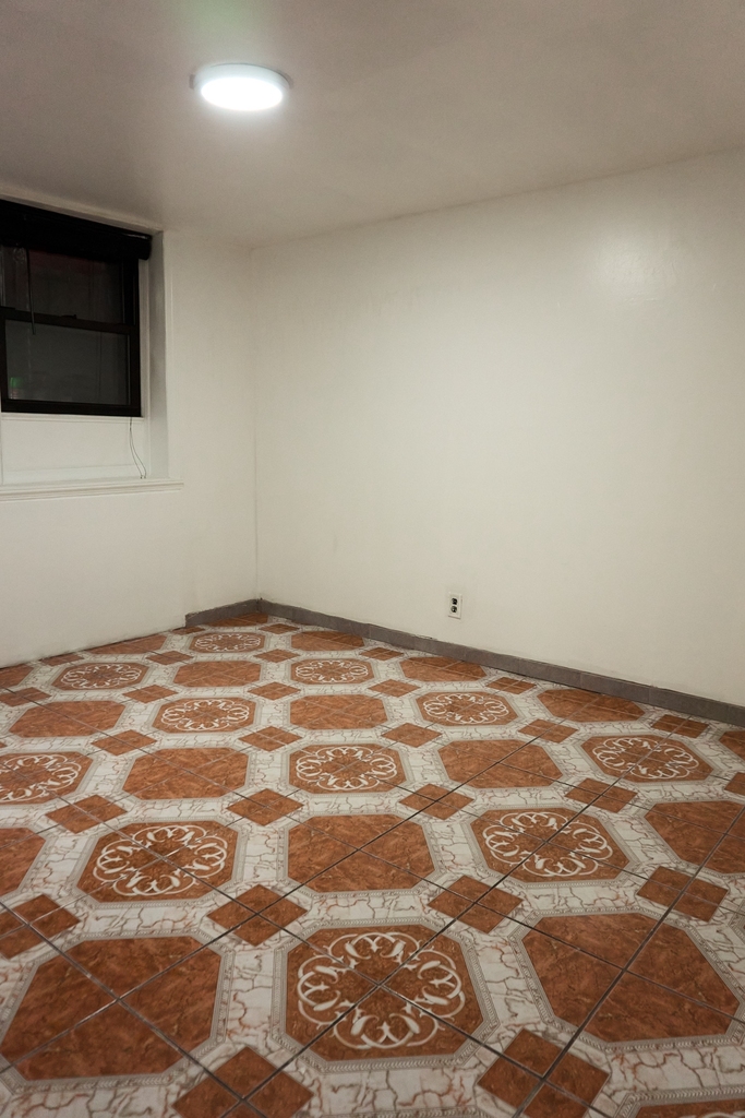 34-7 75th Street - Photo 11