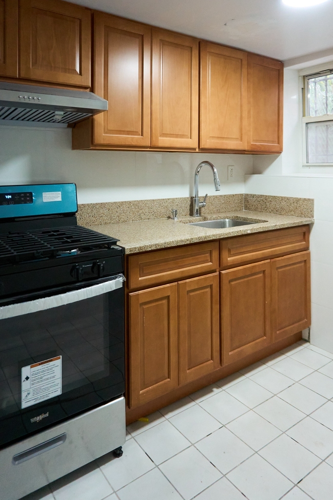 34-7 75th Street - Photo 0