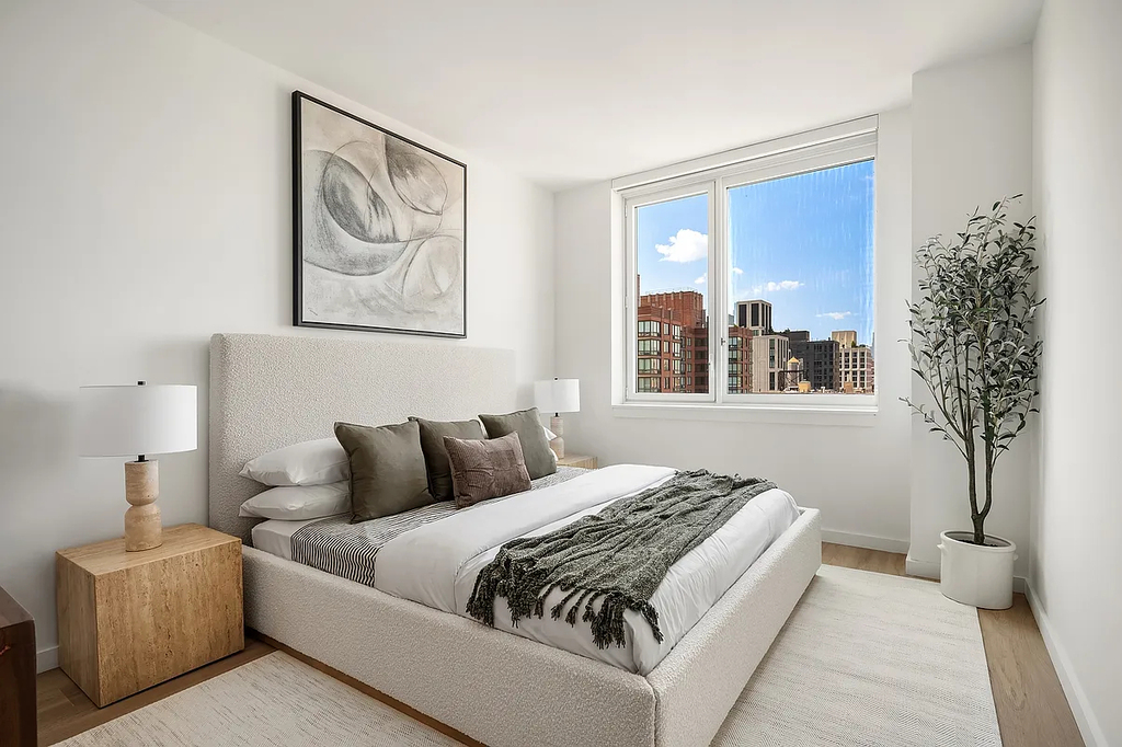 266 W 96th st - Photo 4