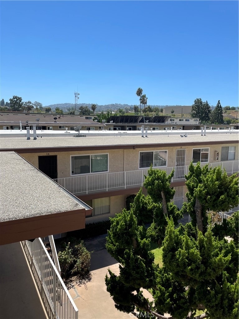 25925 Narbonne Avenue - Photo 4
