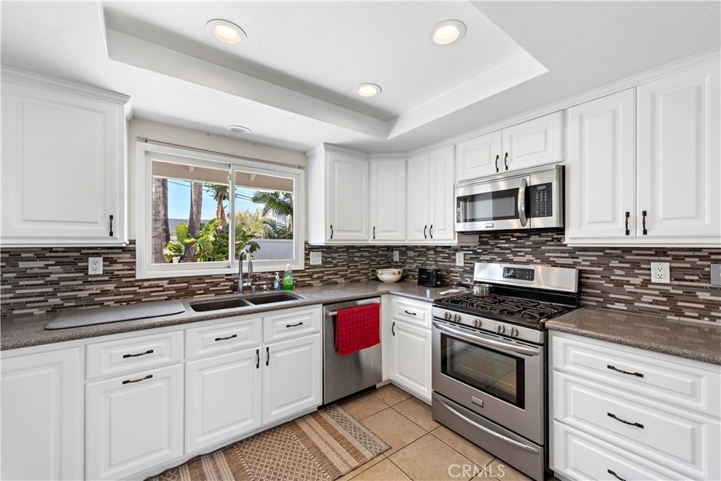 710 Avenida Columbo - Photo 4