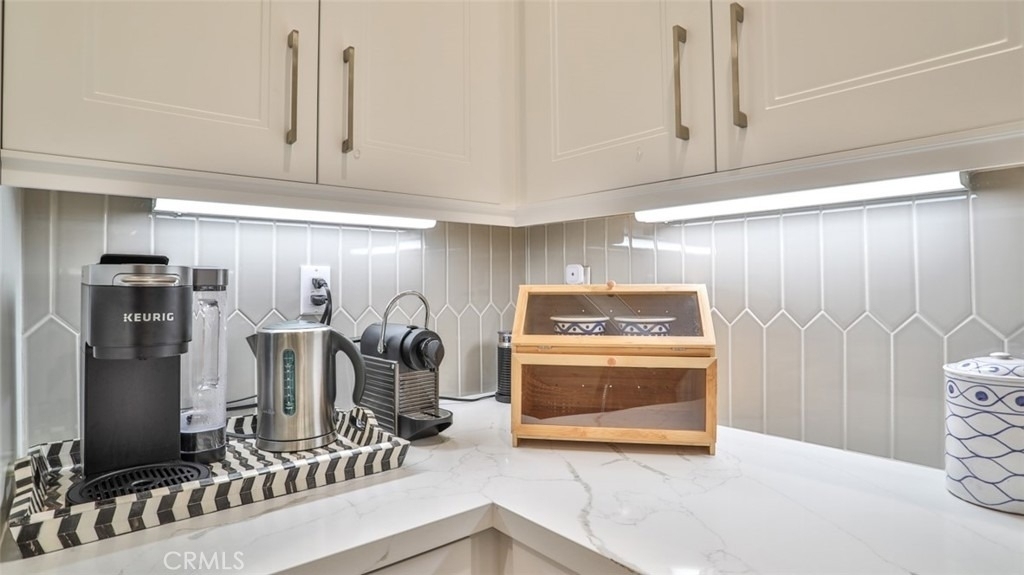 3319 Doheny Way - Photo 13