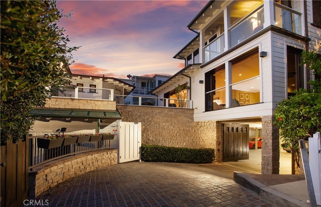 160 Saint Anns Drive - Photo 15