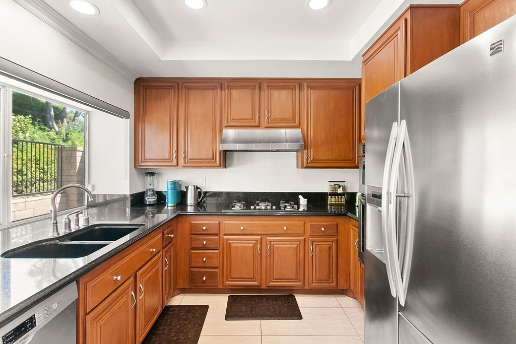 28602 Silverton Dr - Photo 13