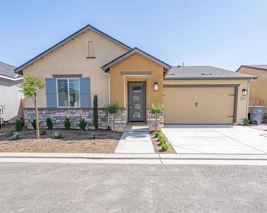 6563 E Tobey Avenue - Photo 0