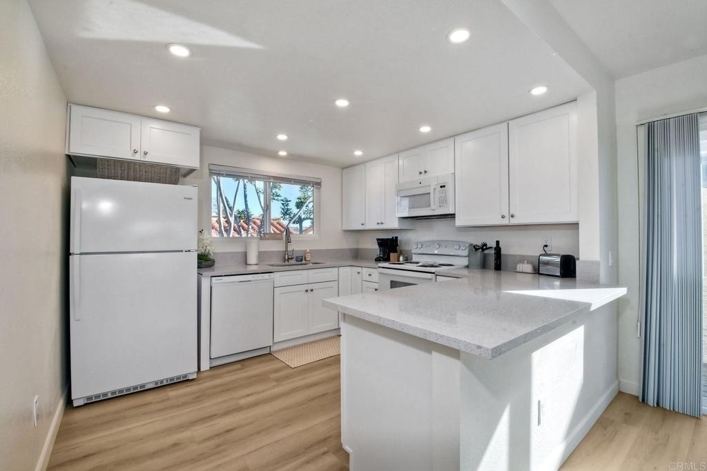 6675 Paseo Del Norte - Photo 4