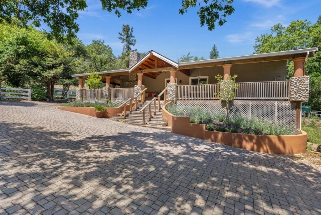 13550 Uvas Road - Photo 31