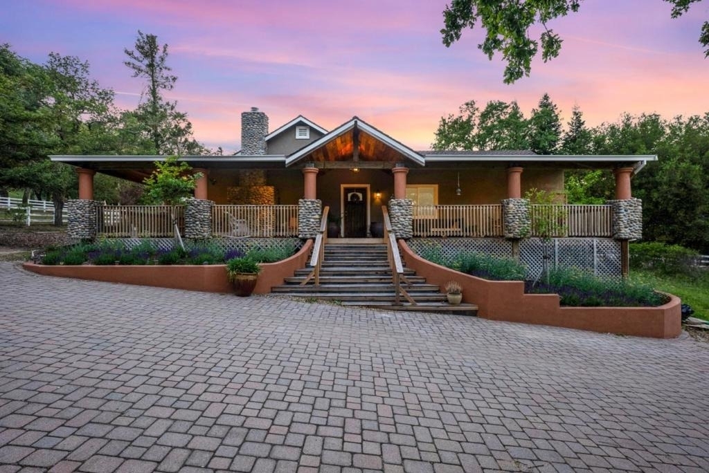 13550 Uvas Road - Photo 36