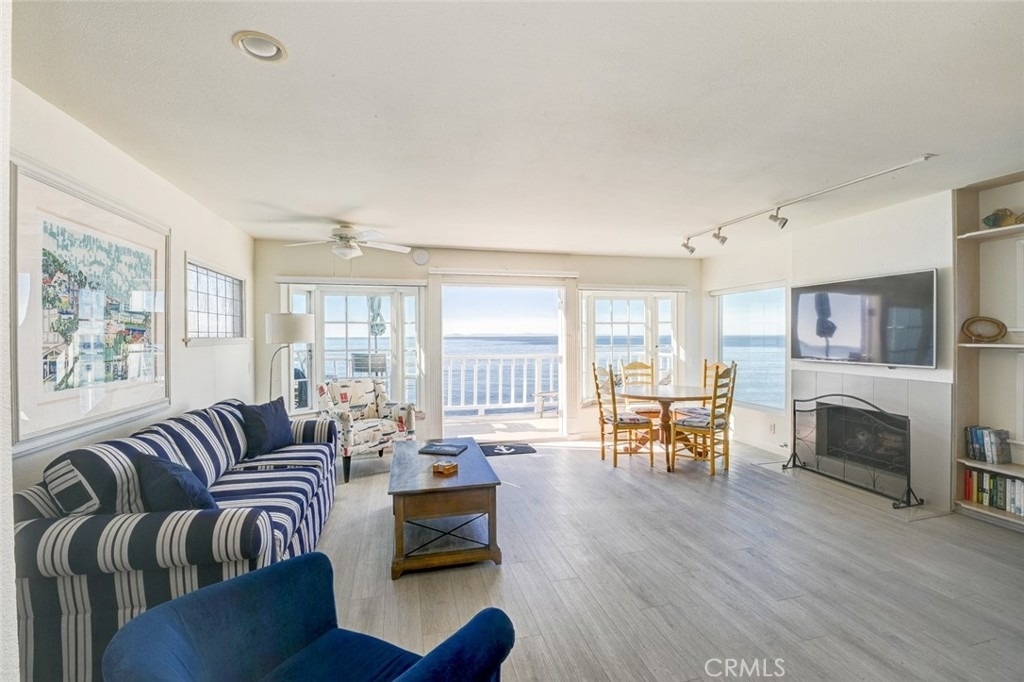 1021 Gaviota Drive - Photo 2